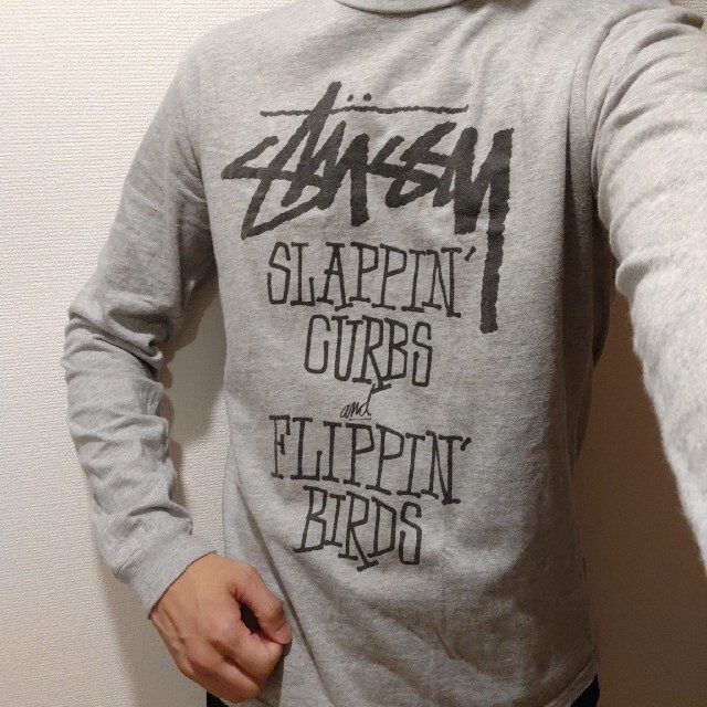 STUSSY(ステューシー)のステューシーSLAPPIN CURBS & FLIPPIN BIRDS長袖ロンT メンズのトップス(Tシャツ/カットソー(七分/長袖))の商品写真