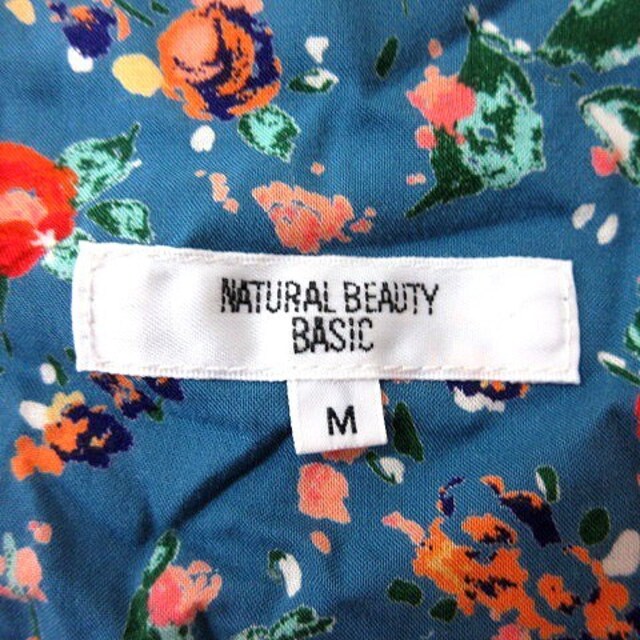 NATURAL BEAUTY BASIC(ナチュラルビューティーベーシック)のナチュラルビューティーベーシック スカート フレア ミニ 総柄 M 青  レディースのスカート(ミニスカート)の商品写真
