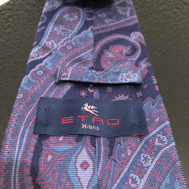 ETRO(エトロ)のETRO エトロ ネイビー×レッド ネクタイ メンズ 中古 メンズのファッション小物(ネクタイ)の商品写真