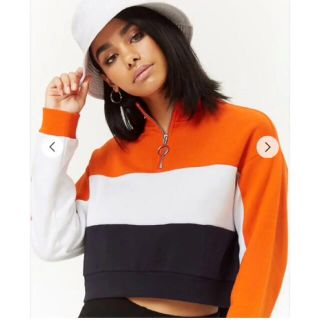 フォーエバートゥエンティーワン(FOREVER 21)のForever21 カラーブロッククロップスウェット(トレーナー/スウェット)