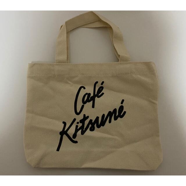 MAISON KITSUNE'(メゾンキツネ)の【最安値】カフェキツネ　トートバッグ  レディースのバッグ(トートバッグ)の商品写真