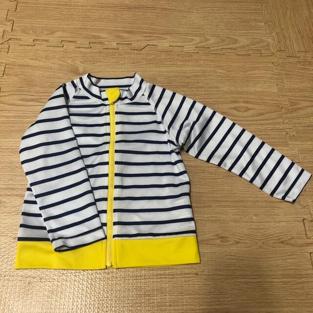 西松屋(ニシマツヤ)のラッシュガード キッズ/ベビー/マタニティのキッズ服男の子用(90cm~)(水着)の商品写真