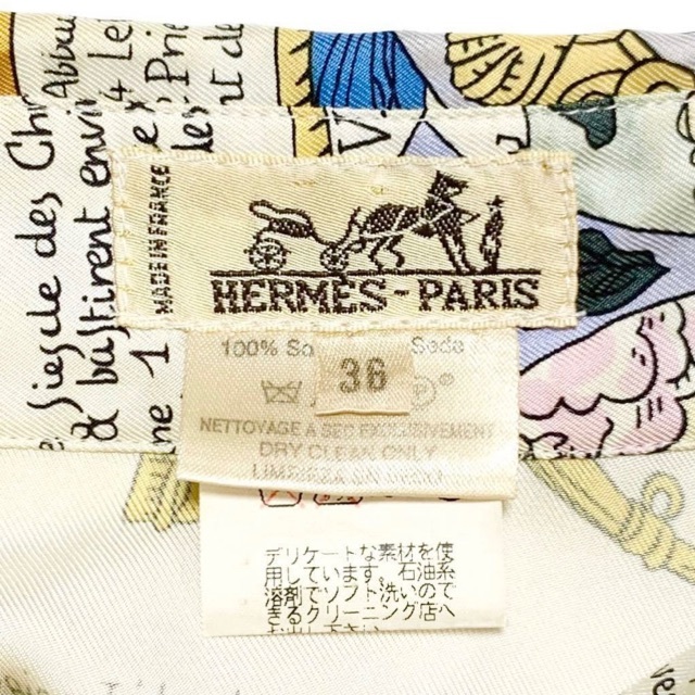 貴重品 HERMES モンサンミッシェル シルクカレ ブラウス E3114