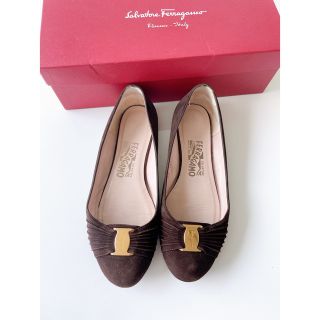 サルヴァトーレフェラガモ(Salvatore Ferragamo)のフェラガモ パンプス ヴァラ バレエシューズ ブラウン(バレエシューズ)