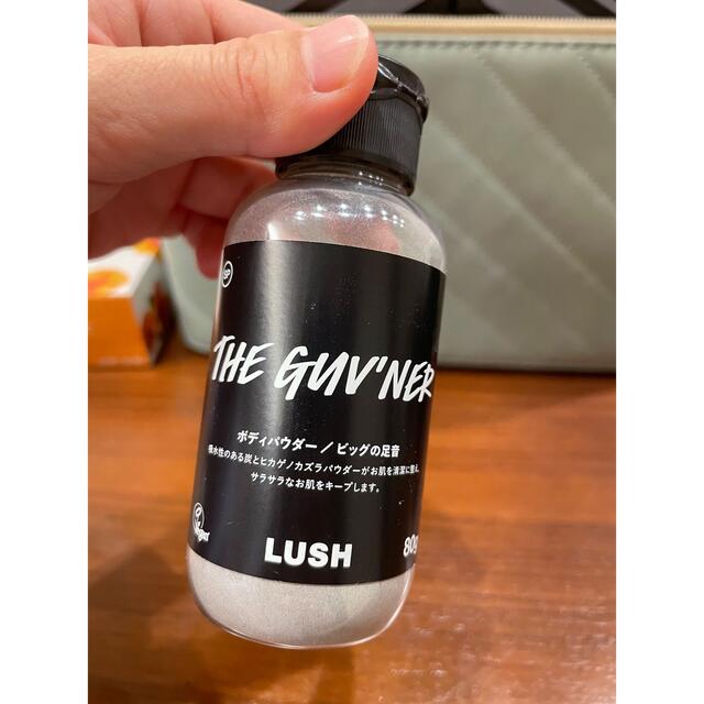 LUSH(ラッシュ)の【LUSH】ビッグの足音 コスメ/美容のボディケア(ボディパウダー)の商品写真