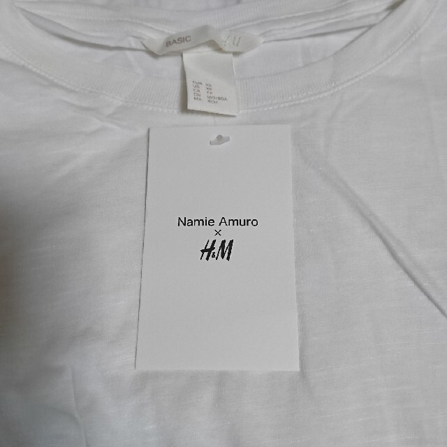 H&M(エイチアンドエム)の安室奈美恵 さん コラボ H&M 白 ロンＴ ホワイト レディースのトップス(Tシャツ(長袖/七分))の商品写真