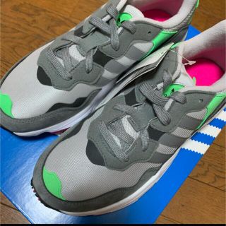 アディダス(adidas)のアディダススニーカー(スニーカー)