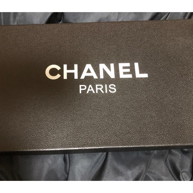 CHANEL(シャネル)のCHANELココマークマフラー　（箱入り） レディースのファッション小物(マフラー/ショール)の商品写真