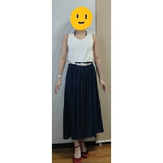イッカ(ikka)のikka 紺 ロングスカート(ロングスカート)
