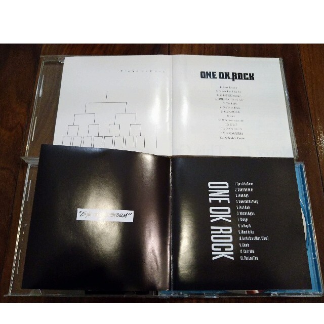 ONE OK ROCK(ワンオクロック)の【送料無料】ONE OK ROCK CDアルバム2タイトルセット エンタメ/ホビーのCD(ポップス/ロック(邦楽))の商品写真