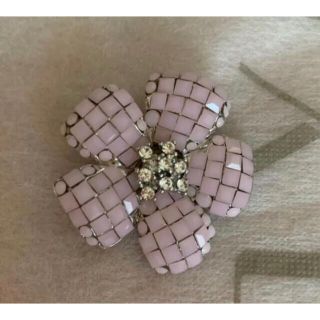 フォクシー(FOXEY) ピンク ブローチ/コサージュの通販 34点 フォクシー(FOXEY) ピンク ブローチ/コサージュの通販 34点