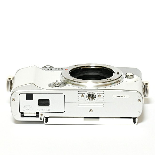 OLYMPUS】Wi-Fi機能&Bluetooth搭載☆E-P7レンズキット | une3.net