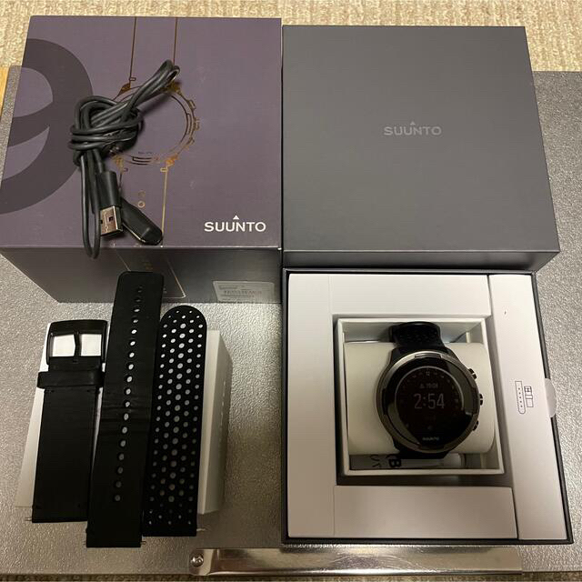 SUUNTO(スント)の【最終値下げ】SUUNTO 9 BARO TITANIUM LEATHER メンズの時計(腕時計(デジタル))の商品写真