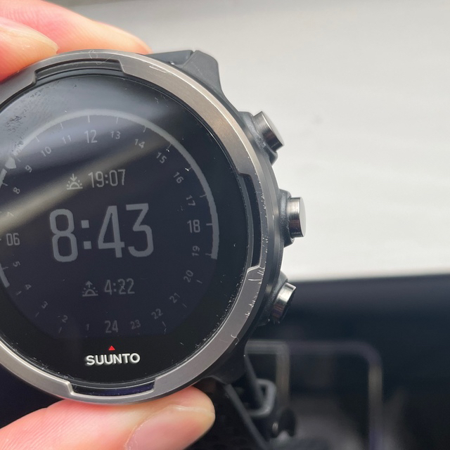 SUUNTO(スント)の【最終値下げ】SUUNTO 9 BARO TITANIUM LEATHER メンズの時計(腕時計(デジタル))の商品写真