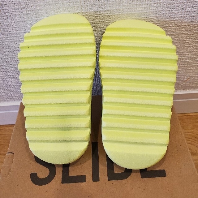 adidas YEEZY  SLIDE  KIDS 17.0cm キッズ/ベビー/マタニティのキッズ靴/シューズ(15cm~)(サンダル)の商品写真