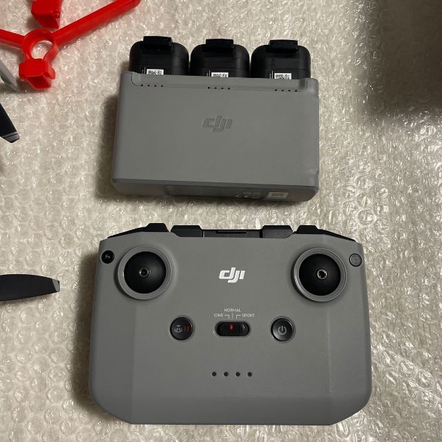 DJI MINI2 フライモアコンボ エンタメ/ホビーのおもちゃ/ぬいぐるみ(トイラジコン)の商品写真