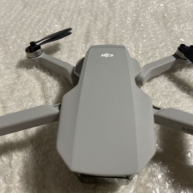 DJI MINI2 フライモアコンボ エンタメ/ホビーのおもちゃ/ぬいぐるみ(トイラジコン)の商品写真