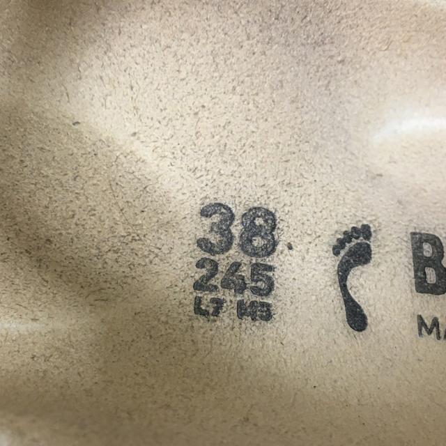 BIRKENSTOCK(ビルケンシュトック)のビルケンシュトック サンダル 38 - 白 レディースの靴/シューズ(サンダル)の商品写真