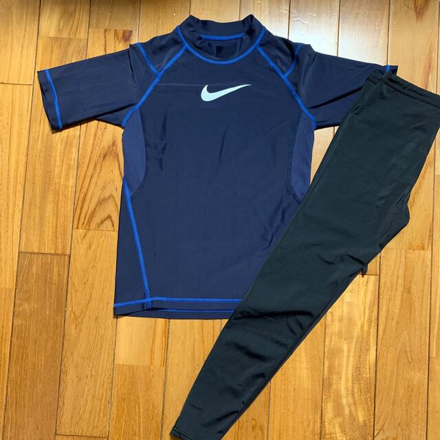 NIKE(ナイキ)のNIKEラッシュガード美品140 キッズ/ベビー/マタニティのキッズ服男の子用(90cm~)(水着)の商品写真