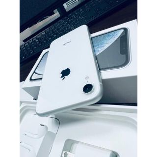 iPhone - 【ジャンク品】アップル iPhone XR 64GB ホワイトの通販 by