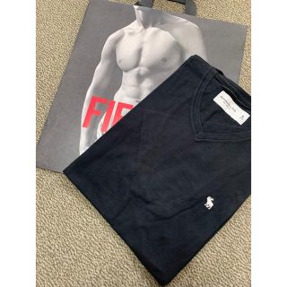 アバクロンビーアンドフィッチ(Abercrombie&Fitch)の☆アバクロ メンズワンポイントVネックＴシャツ☆M(Tシャツ/カットソー(半袖/袖なし))