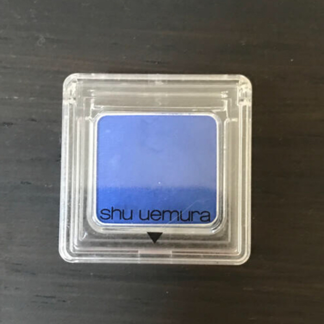 shu uemura(シュウウエムラ)のシュウウエムラ　プレスドアイシャドー コスメ/美容のベースメイク/化粧品(アイシャドウ)の商品写真