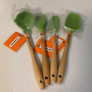 ルクルーゼ(LE CREUSET)の【naoria様専用】ルクルーゼ スパチュラ　4本セット(調理道具/製菓道具)