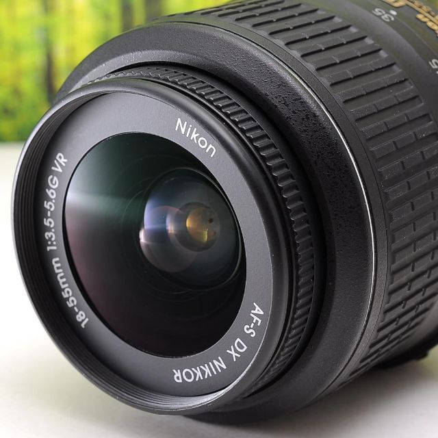 なレッドカ Nikon D3200希少なレッド☆スマホに転送OK☆高画質一眼レフ