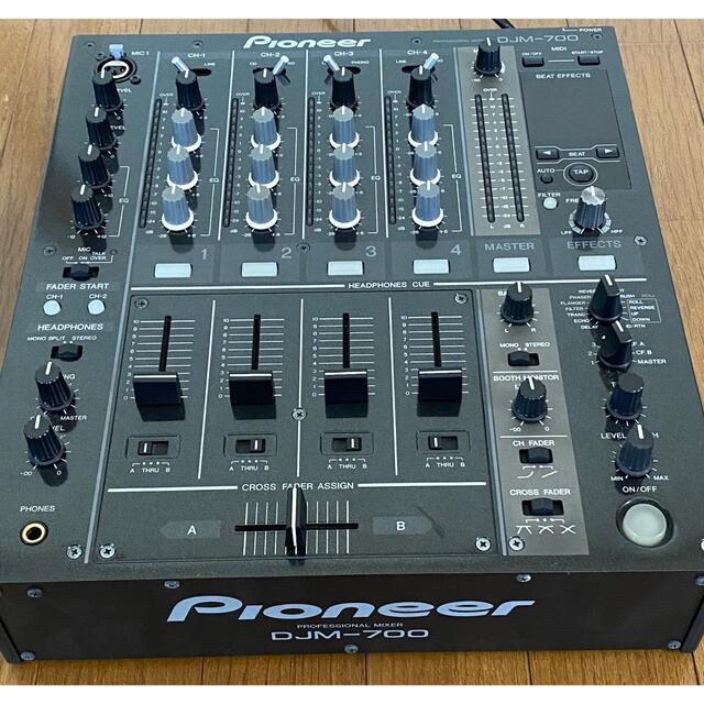 【送料込み】Pioneer DJM-700  DJミキサー