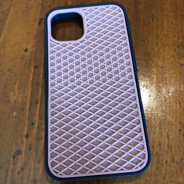 VANS(ヴァンズ)のVANS iPhone 13 ケース　ブラック×ブラウン スマホ/家電/カメラのスマホアクセサリー(iPhoneケース)の商品写真