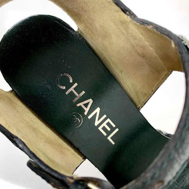 CHANEL(シャネル)の4309 シャネル レザー ウッド ココマーク ウェッジサンダル ブラック レディースの靴/シューズ(サンダル)の商品写真