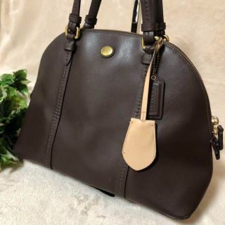 コーチ(COACH)の【送料無料】COACH  ハンドバッグ  チャーム付き ブラウン オールドコーチ(ハンドバッグ)