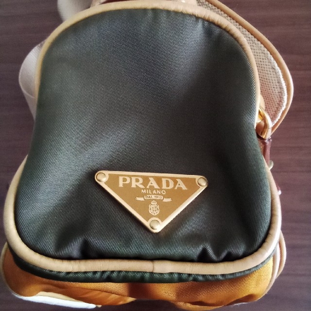 PRADA(プラダ)のプラダ　ショルダーバック レディースのバッグ(ショルダーバッグ)の商品写真