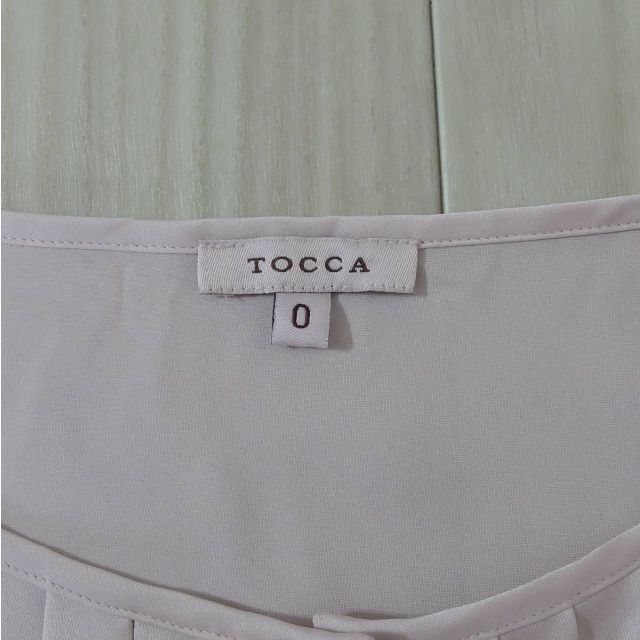 TOCCA(トッカ)のトッカ TOCCA リボン パフスリーブ 半袖 比翼 シャツ ブラウス レディースのトップス(シャツ/ブラウス(半袖/袖なし))の商品写真