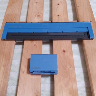簡単穴あけパンチ　B5対応　26穴(オフィス用品一般)
