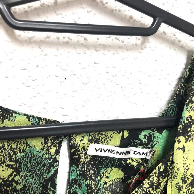 VIVIENNE TAM(ヴィヴィアンタム)のVIVIENNETAM デザインブラウス レディースのトップス(シャツ/ブラウス(半袖/袖なし))の商品写真
