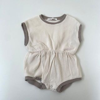 プティマイン(petit main)の専用 mini powder ワッフルロンパース 60サイズ相当(ロンパース)