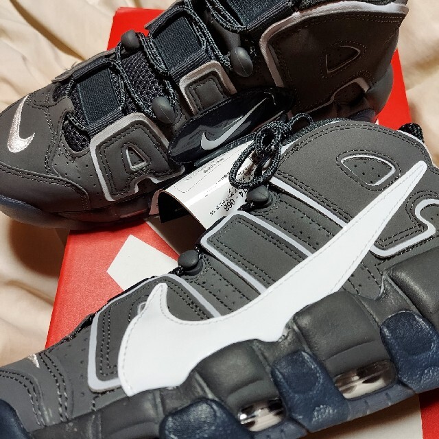 NIKE(ナイキ)のNIKE AIR MORE UPTEMPO '96　スニーカー レディースの靴/シューズ(スニーカー)の商品写真