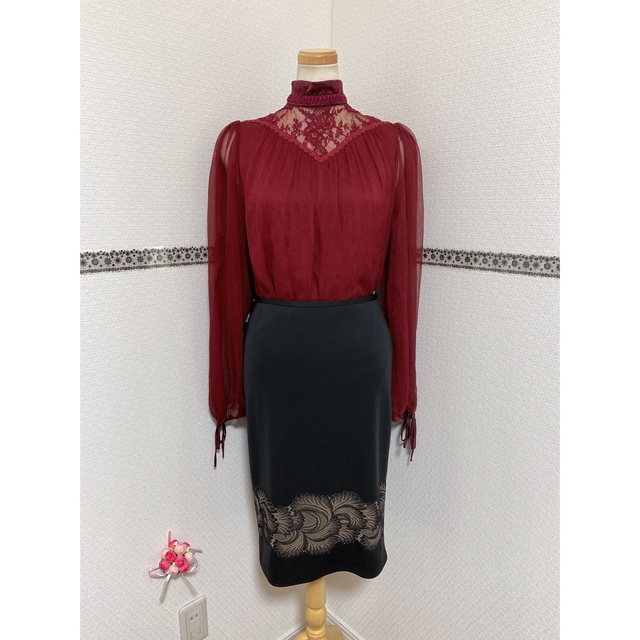 TADASHI SHOJI(タダシショウジ)の新品 4 Tadashi Shoji タダシショージ WL26144N レディースのトップス(シャツ/ブラウス(長袖/七分))の商品写真