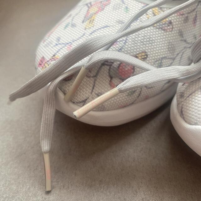 Cath Kidston(キャスキッドソン)の試着のみ【New Balance×Cath Kidston】スニーカー　25cm レディースの靴/シューズ(スニーカー)の商品写真