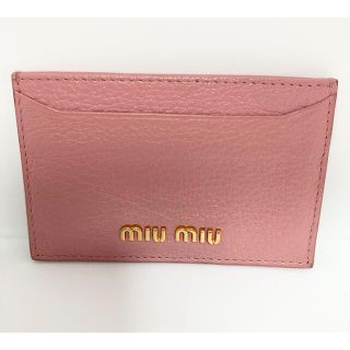 ミュウミュウ(miumiu)のmiumiu ミュウミュウ　カードケース　レザー　ピンク　レディース　名刺入れ(名刺入れ/定期入れ)