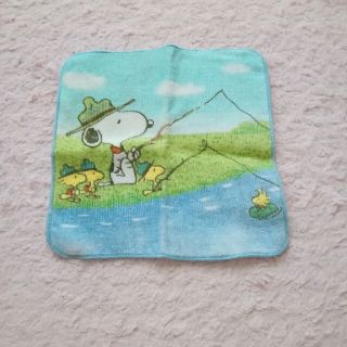 ピーナッツ(PEANUTS)のSNOOPY　プチハンカチ　21×21(キャラクターグッズ)