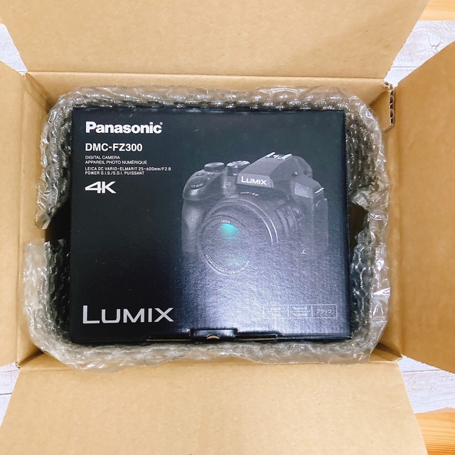 Panasonic(パナソニック)のパナソニック デジタルカメラ「LUMIX FZ300」 DMC-FZ300-K スマホ/家電/カメラのカメラ(コンパクトデジタルカメラ)の商品写真