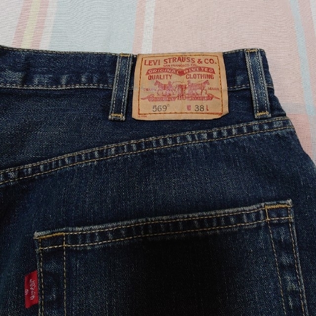 Levi's(リーバイス)のリーバイス　569  メンズ　38インチ メンズのパンツ(ショートパンツ)の商品写真