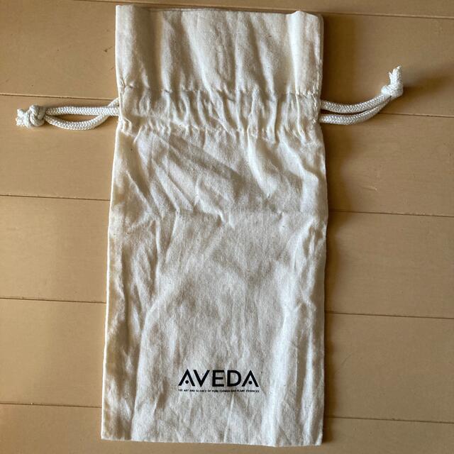 AVEDA(アヴェダ)のAVEDA アヴェダ　巾着　袋 コスメ/美容のヘアケア/スタイリング(ヘアブラシ/クシ)の商品写真