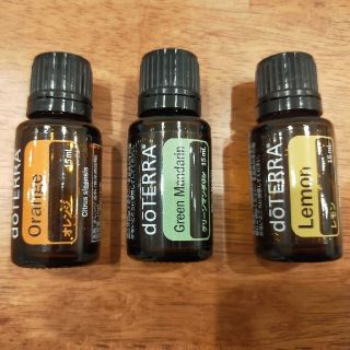 ドテラ(doTERRA)のアロマオイル　3本セット(アロマオイル)