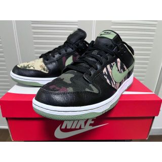 ナイキ(NIKE)のNIKE DUNK LOW SE BLACK CAMO(スニーカー)