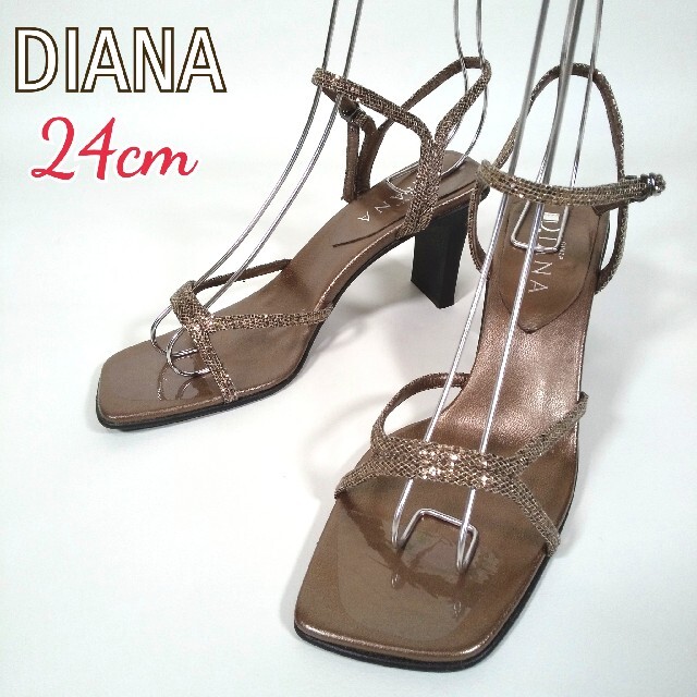 DIANA(ダイアナ)のDIANA ダイアナ◎サンダル(24)アンクルストラップ ゴールドラメ 金 レディースの靴/シューズ(サンダル)の商品写真