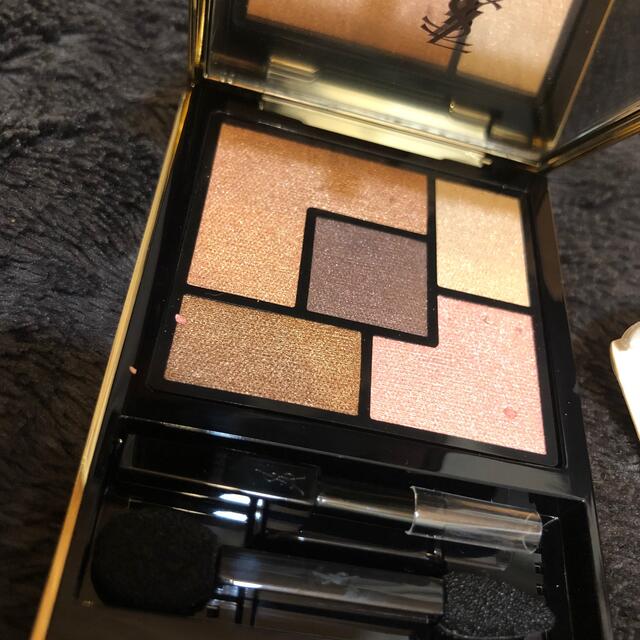 Yves Saint Laurent Beaute(イヴサンローランボーテ)のサンローラン　アイシャドー コスメ/美容のベースメイク/化粧品(アイシャドウ)の商品写真