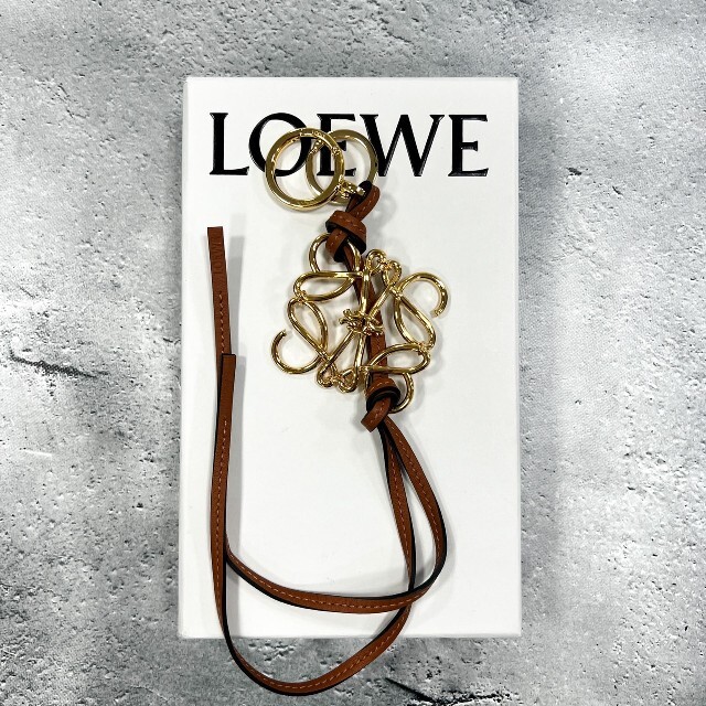 LOEWE】ロエベ バッグチャーム ゴールド TAN Wy6G0trUkw